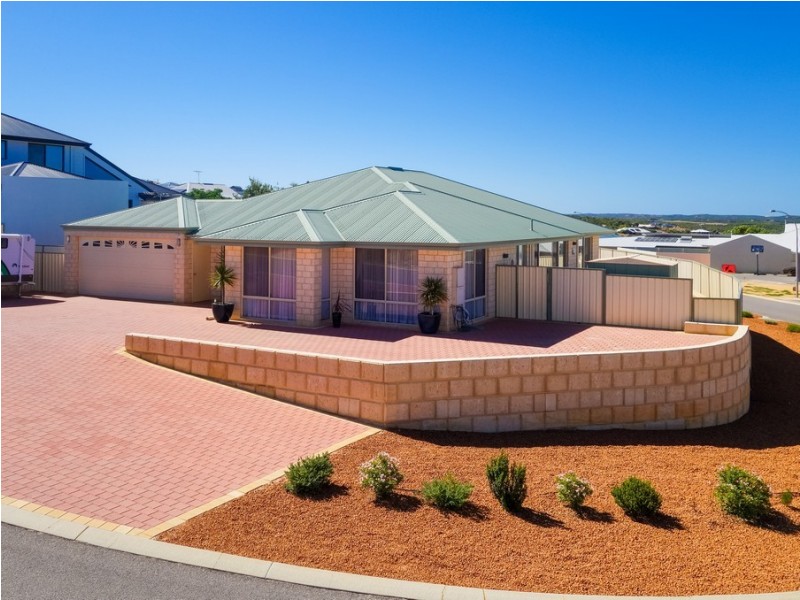 12 Beacon Rise, Wandina WA 6530