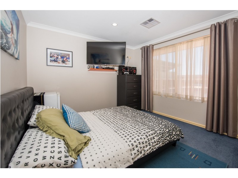 12 Beacon Rise, Wandina WA 6530