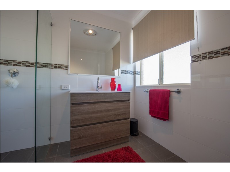 12 Beacon Rise, Wandina WA 6530