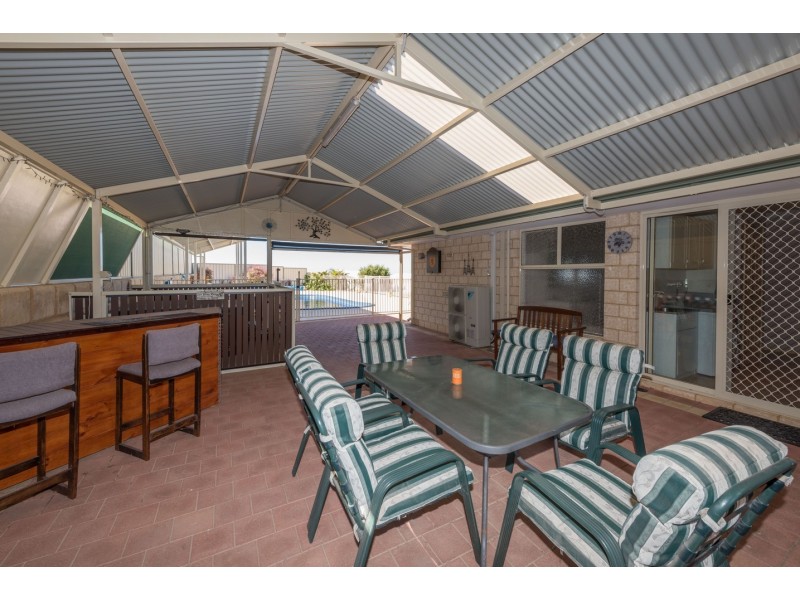 12 Beacon Rise, Wandina WA 6530