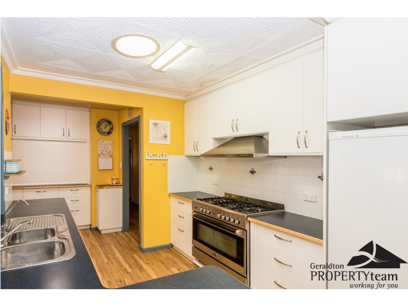 16 Harrison Street, Bluff Point WA 6530