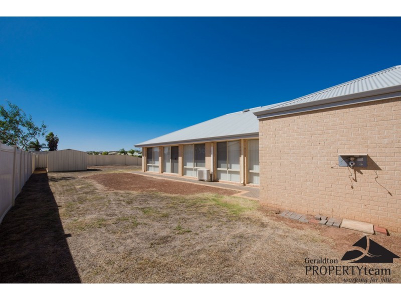 19 Reef Boulevard, Drummond Cove WA 6532