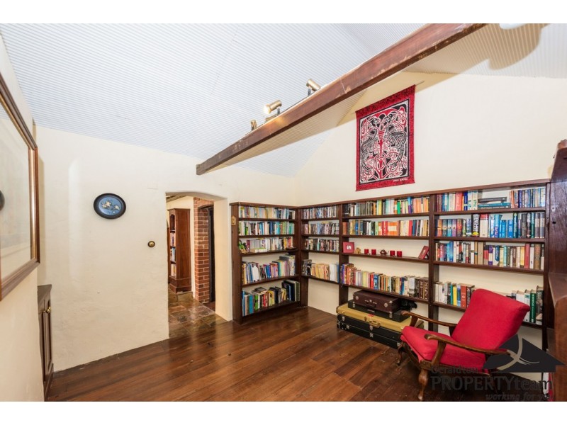 1237 Company Road, Greenough WA 6532