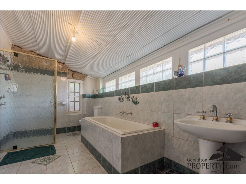 1237 Company Road, Greenough WA 6532