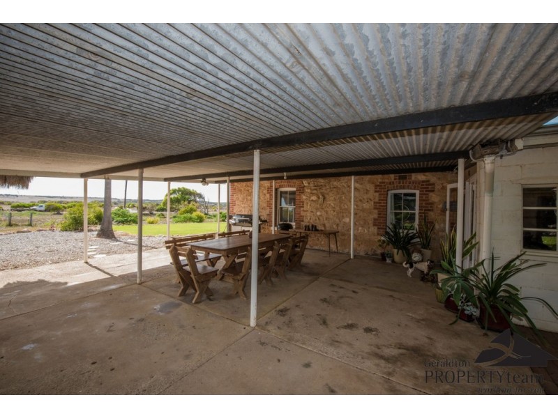 1237 Company Road, Greenough WA 6532