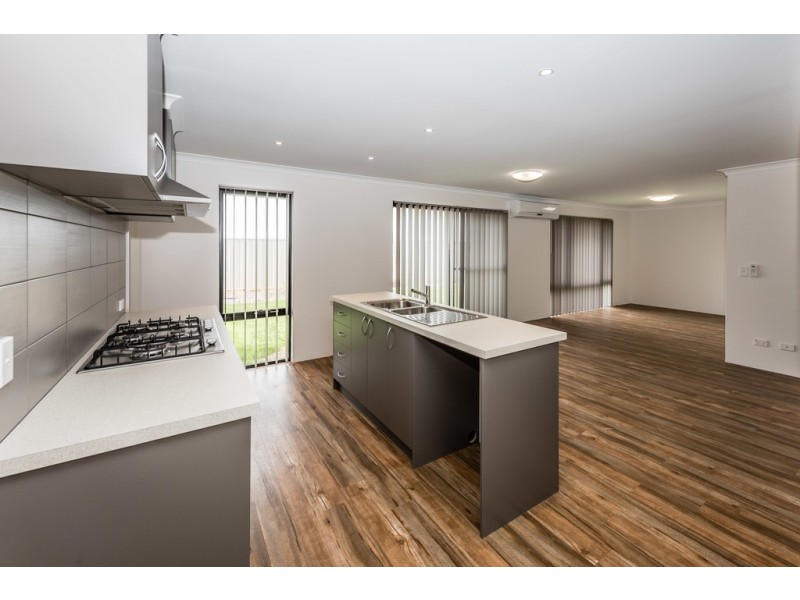 12 Swell Terrace, Glenfield WA 6532