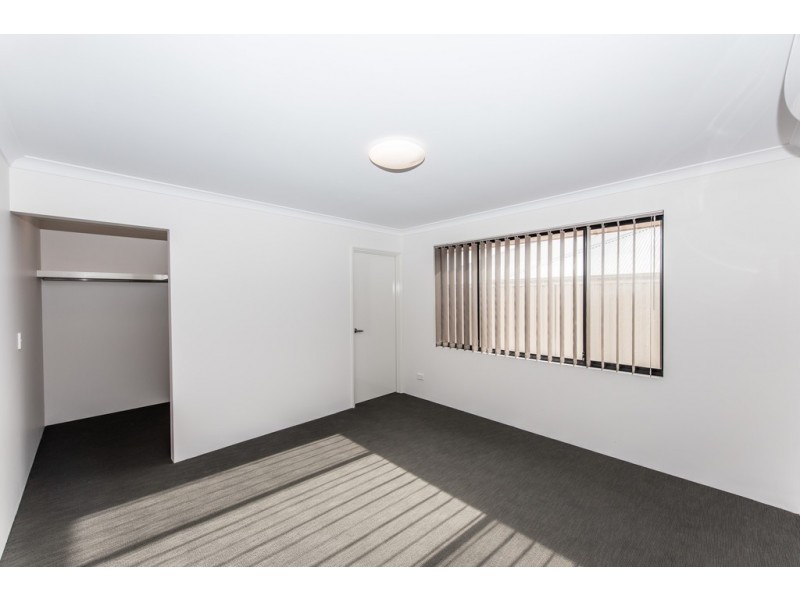 12 Swell Terrace, Glenfield WA 6532