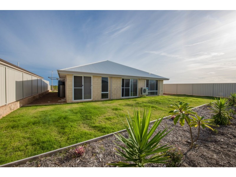 3 Lugger Lookout, Drummond Cove WA 6532
