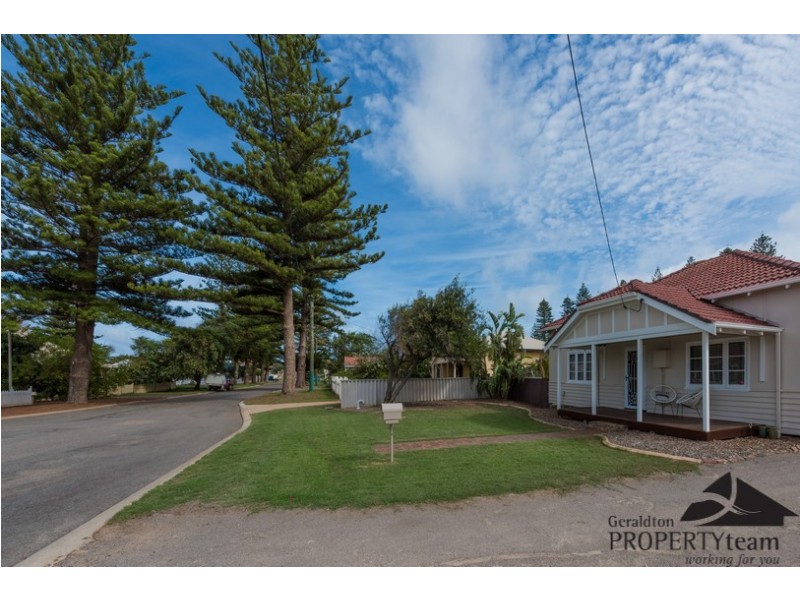 2 Jose Street, Beachlands WA 6530