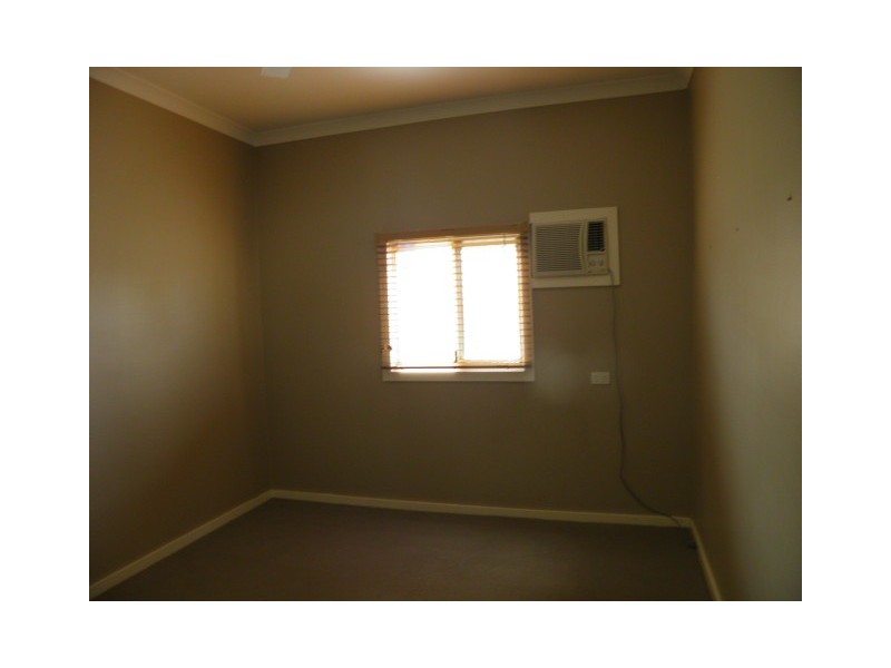 268 Fifth Street, Wonthella WA 6530