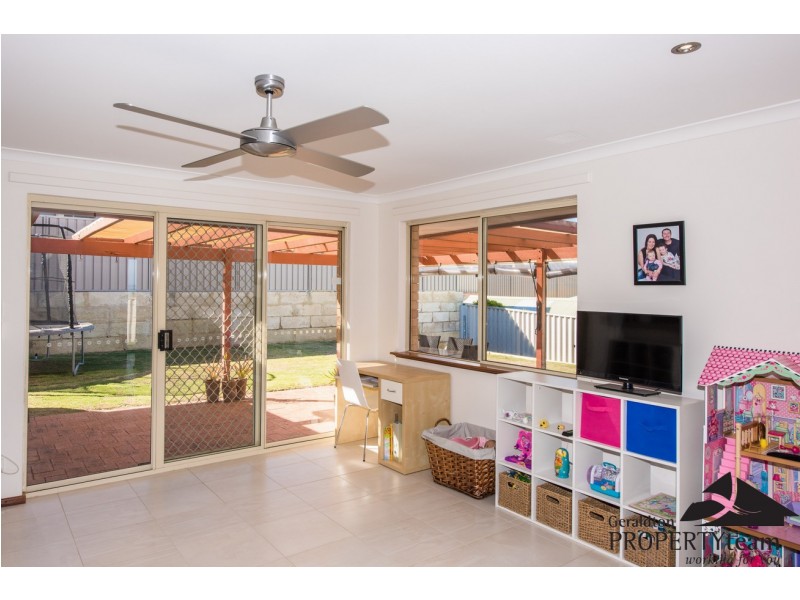 18 Endeavour Drive, Wandina WA 6530