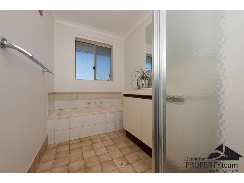 18 Endeavour Drive, Wandina WA 6530