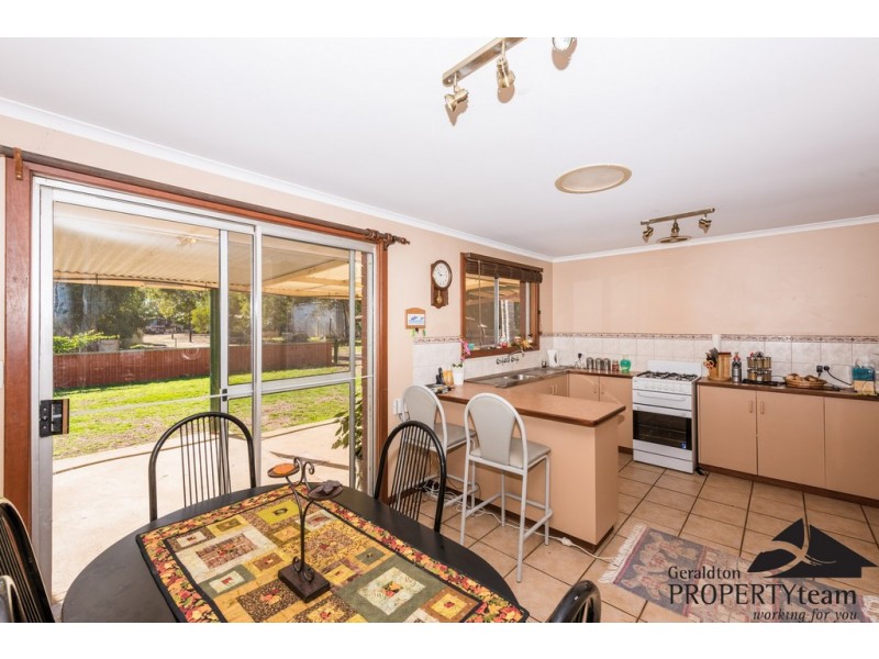 4 Logue Court, Walkaway WA 6528