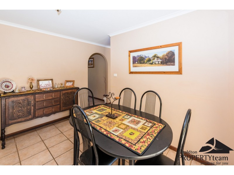 4 Logue Court, Walkaway WA 6528