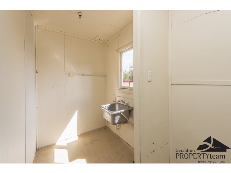 31 Cypress Street, Rangeway WA 6530