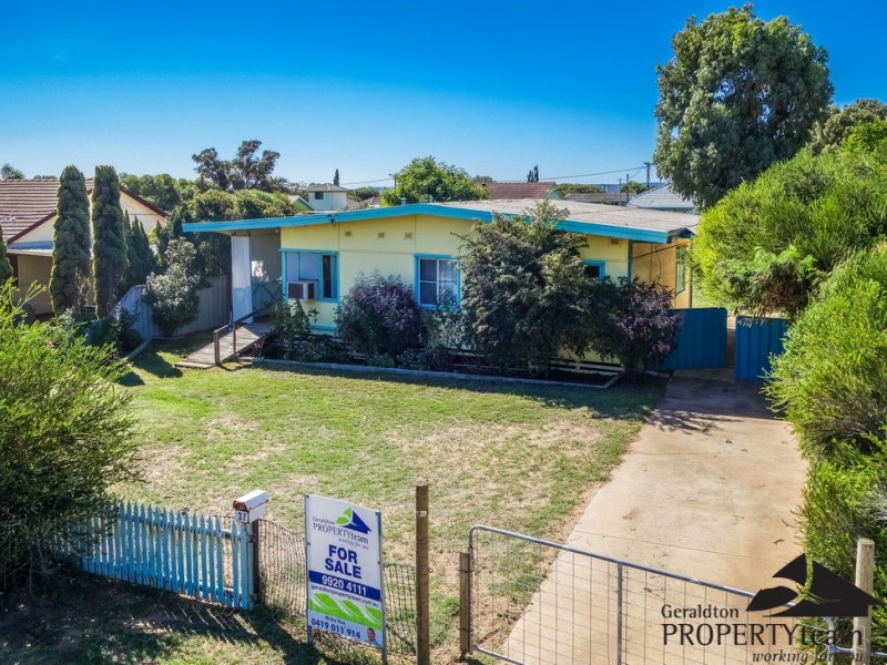 37 Abelia Street, Rangeway WA 6530