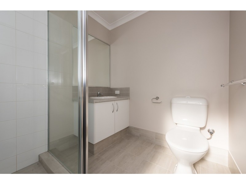 11 Beachcomber Hill, Glenfield WA 6532