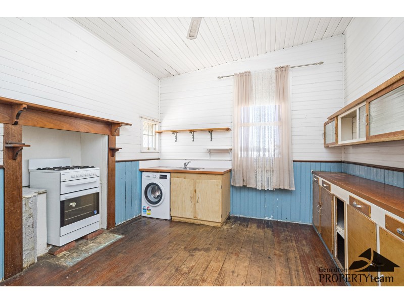 15 Shenton Street, Geraldton WA 6530