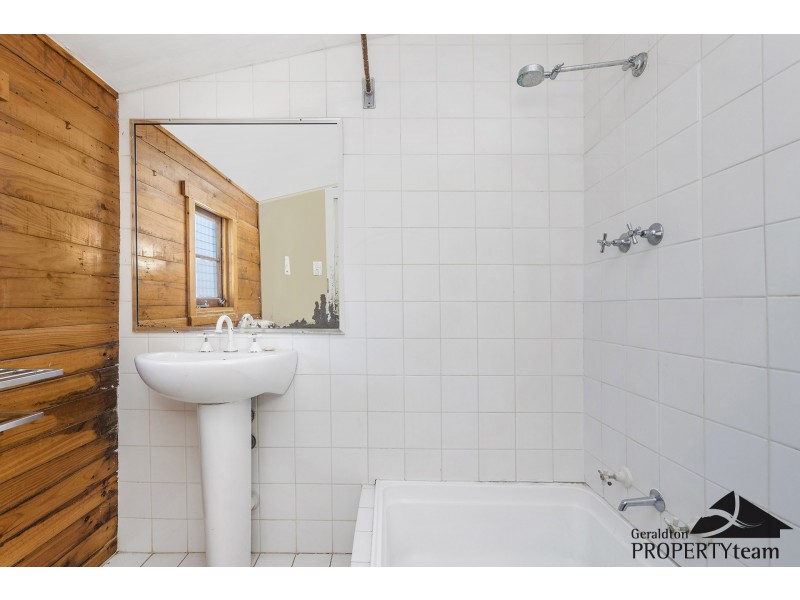 15 Shenton Street, Geraldton WA 6530