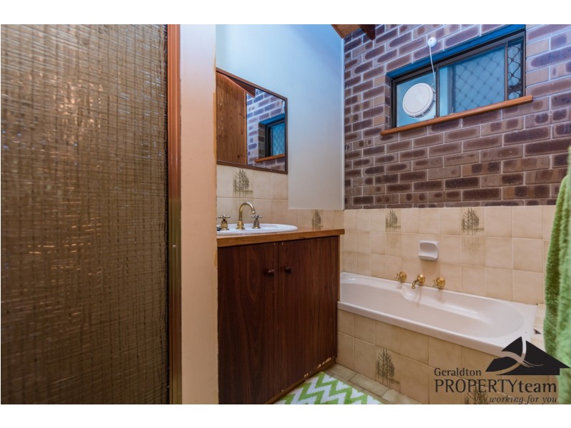 130 White Peak Road, White Peak WA 6532