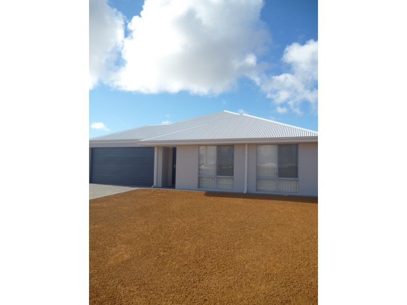 4 Hatch Place, Utakarra WA 6530