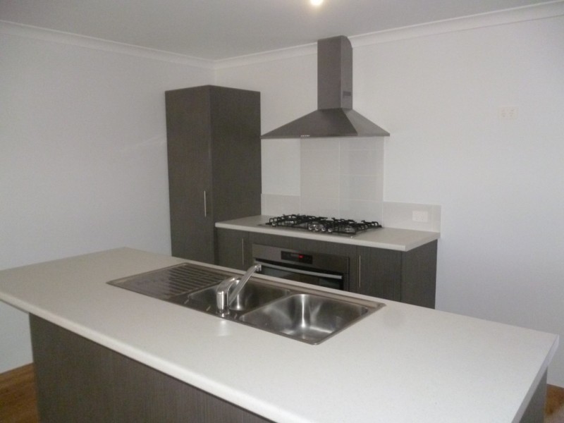 4 Hatch Place, Utakarra WA 6530