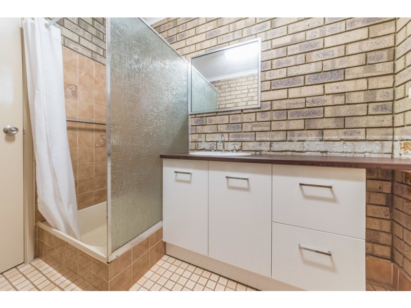 4 Pinyali Way, Waggrakine WA 6530