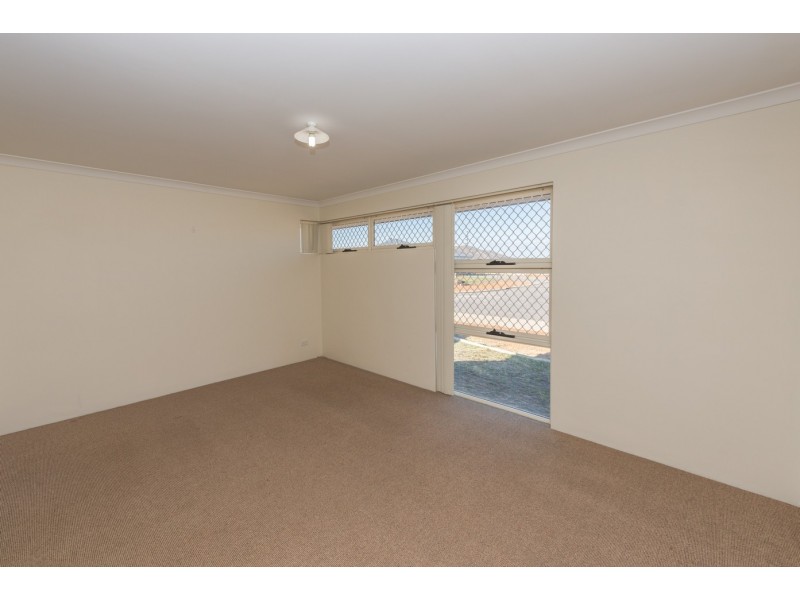 25 Castlefin Rd, Utakarra WA 6530