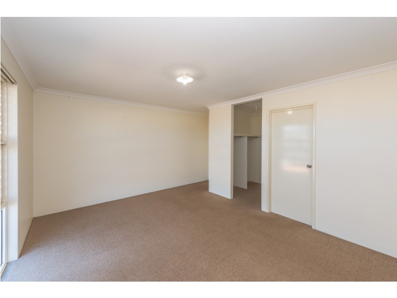 25 Castlefin Rd, Utakarra WA 6530