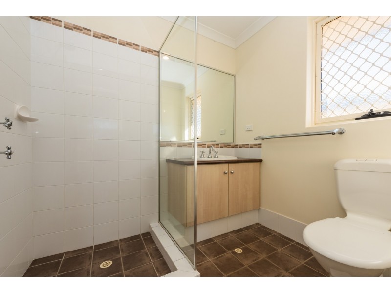 25 Castlefin Rd, Utakarra WA 6530