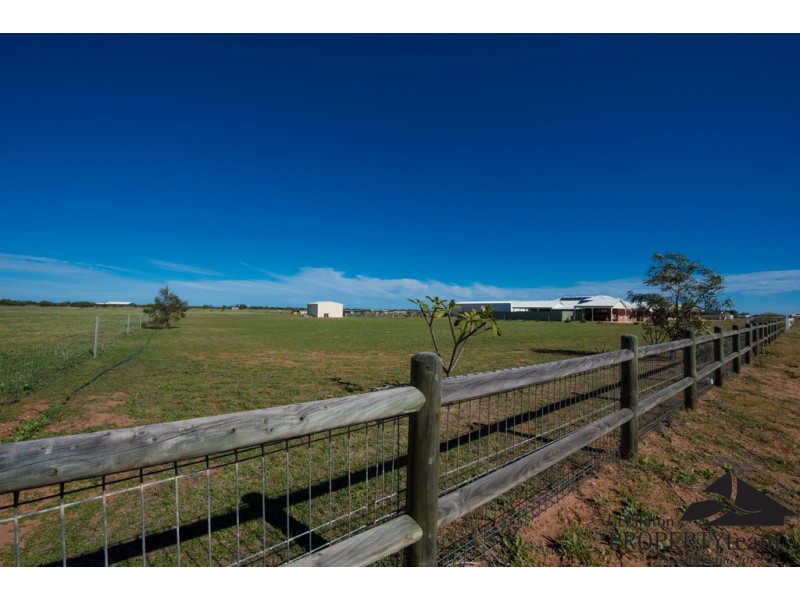 68 Sadler Way, Deepdale WA 6532