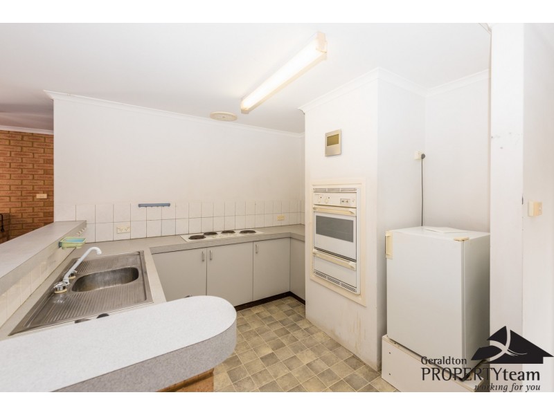 2/257 Third Street, Wonthella WA 6530