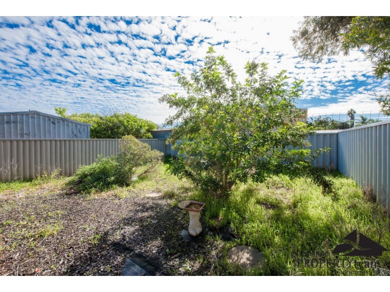 2/257 Third Street, Wonthella WA 6530