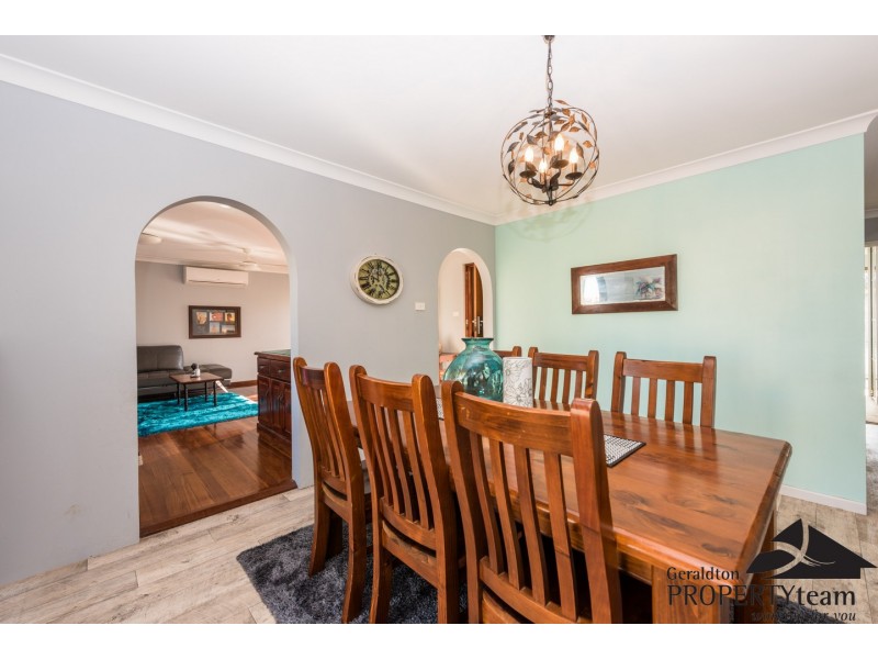 32 Glass Crescent, Mahomets Flats WA 6530