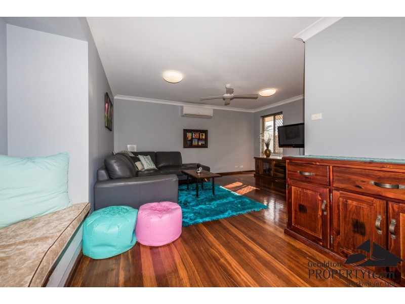 32 Glass Crescent, Mahomets Flats WA 6530
