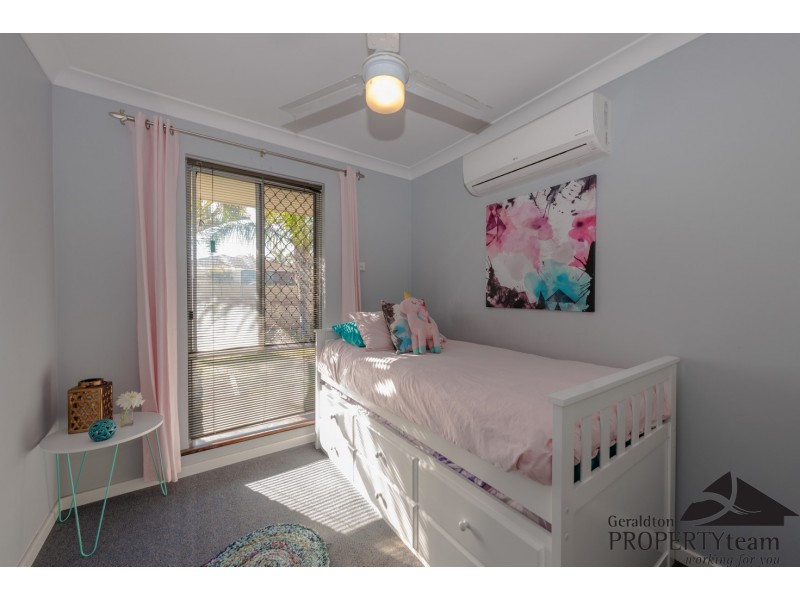 32 Glass Crescent, Mahomets Flats WA 6530