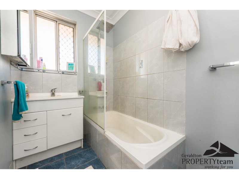 32 Glass Crescent, Mahomets Flats WA 6530