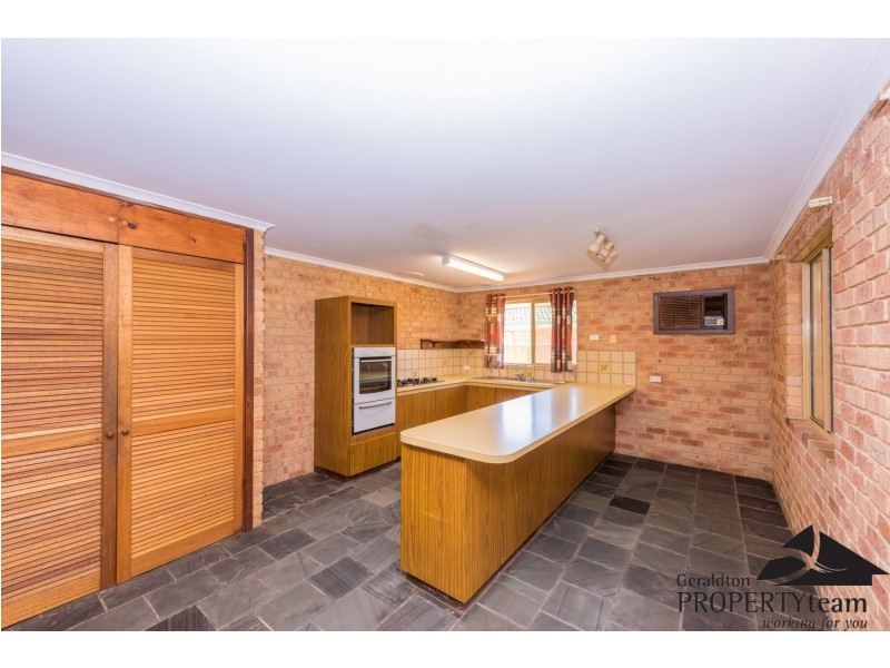 34 Solomon Circle, Karloo WA 6530