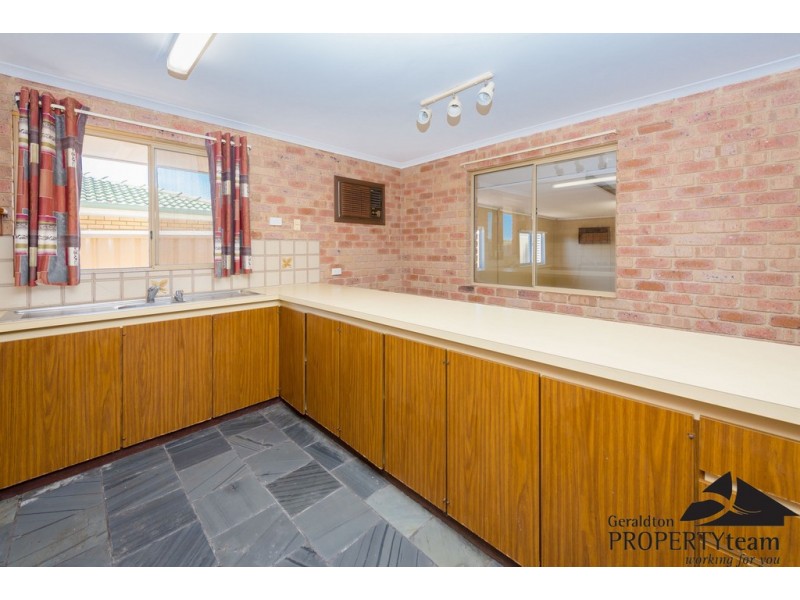 34 Solomon Circle, Karloo WA 6530