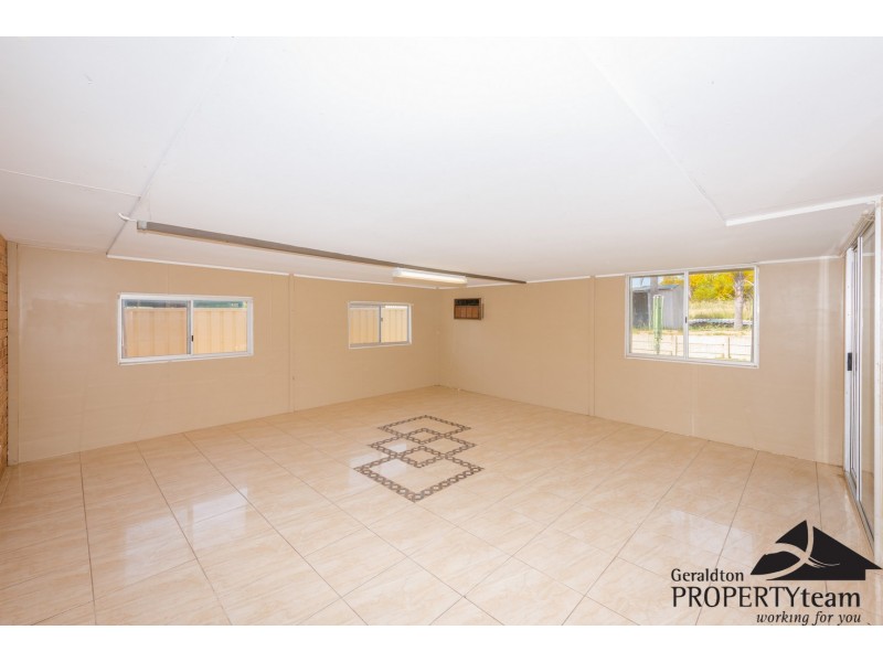 34 Solomon Circle, Karloo WA 6530