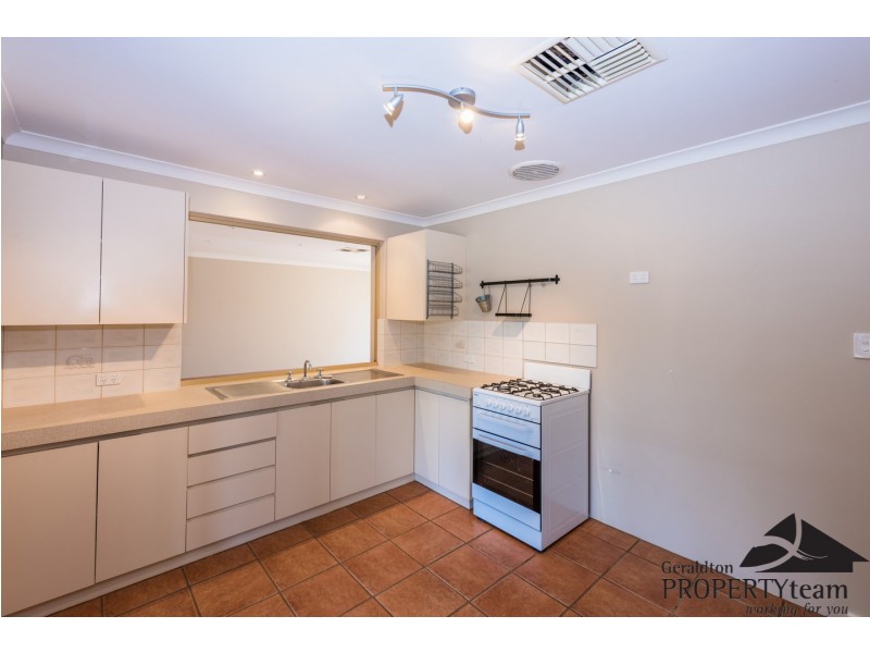 14 Sugarwood Court, Strathalbyn WA 6530