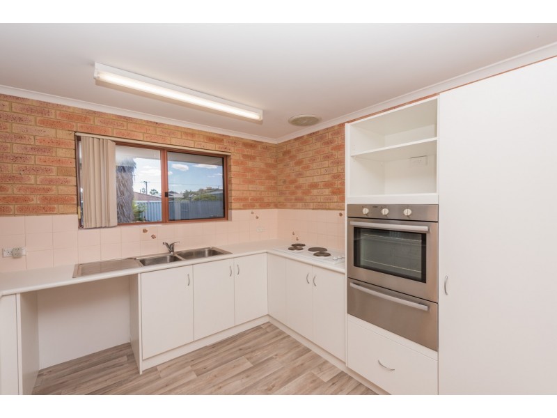 13 Falmouth Close, Tarcoola Beach WA 6530