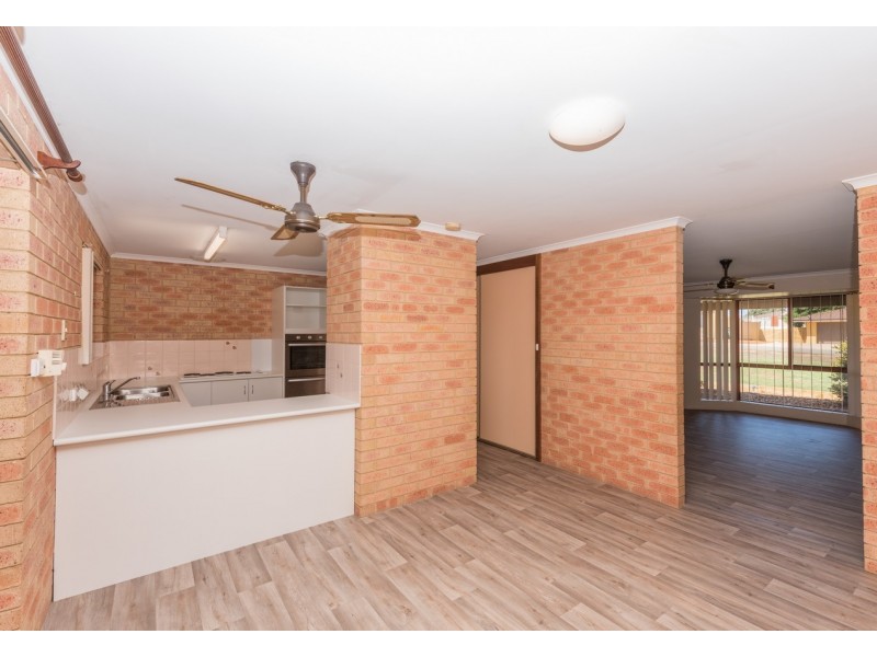 13 Falmouth Close, Tarcoola Beach WA 6530