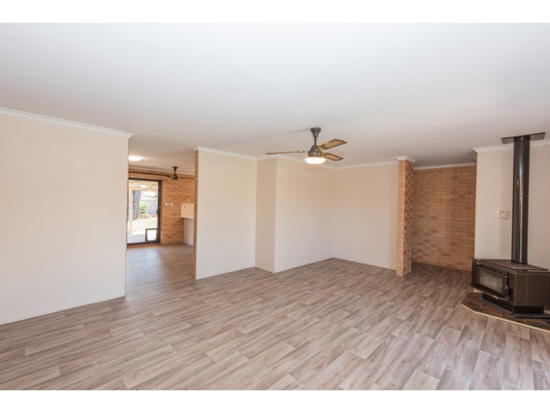 13 Falmouth Close, Tarcoola Beach WA 6530