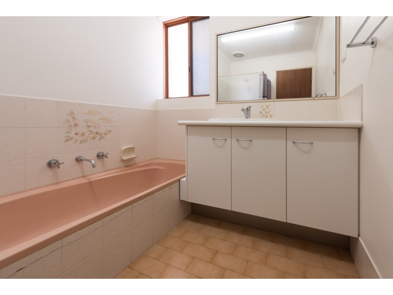 13 Falmouth Close, Tarcoola Beach WA 6530