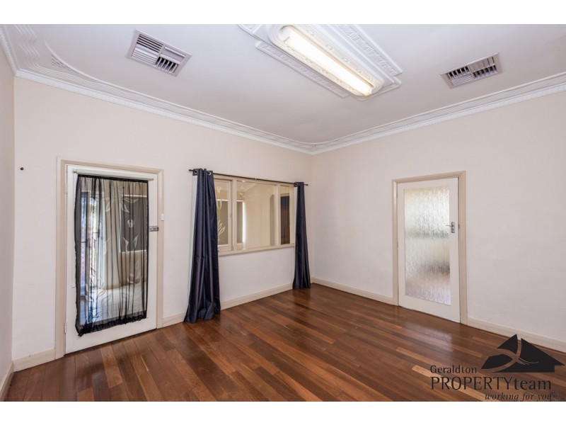 213 Fifth Street, Wonthella WA 6530