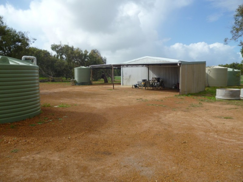 466 Company Road, Greenough WA 6532