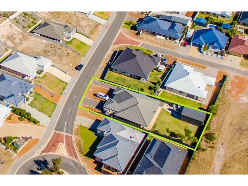 31 Stillwater Avenue, Drummond Cove WA 6532