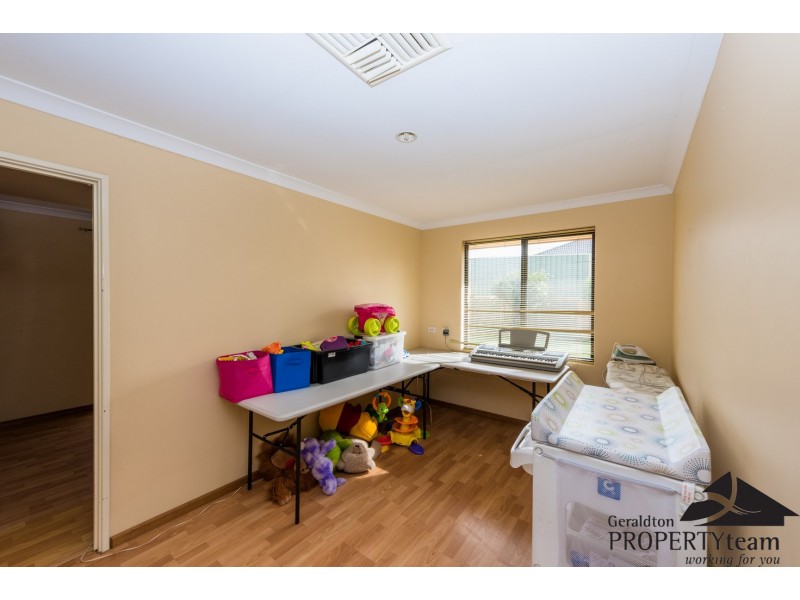 15 Basile Court, Wandina WA 6530