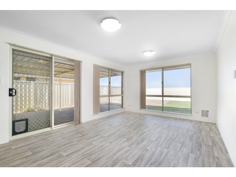 34 Iduna Road, Wandina WA 6530